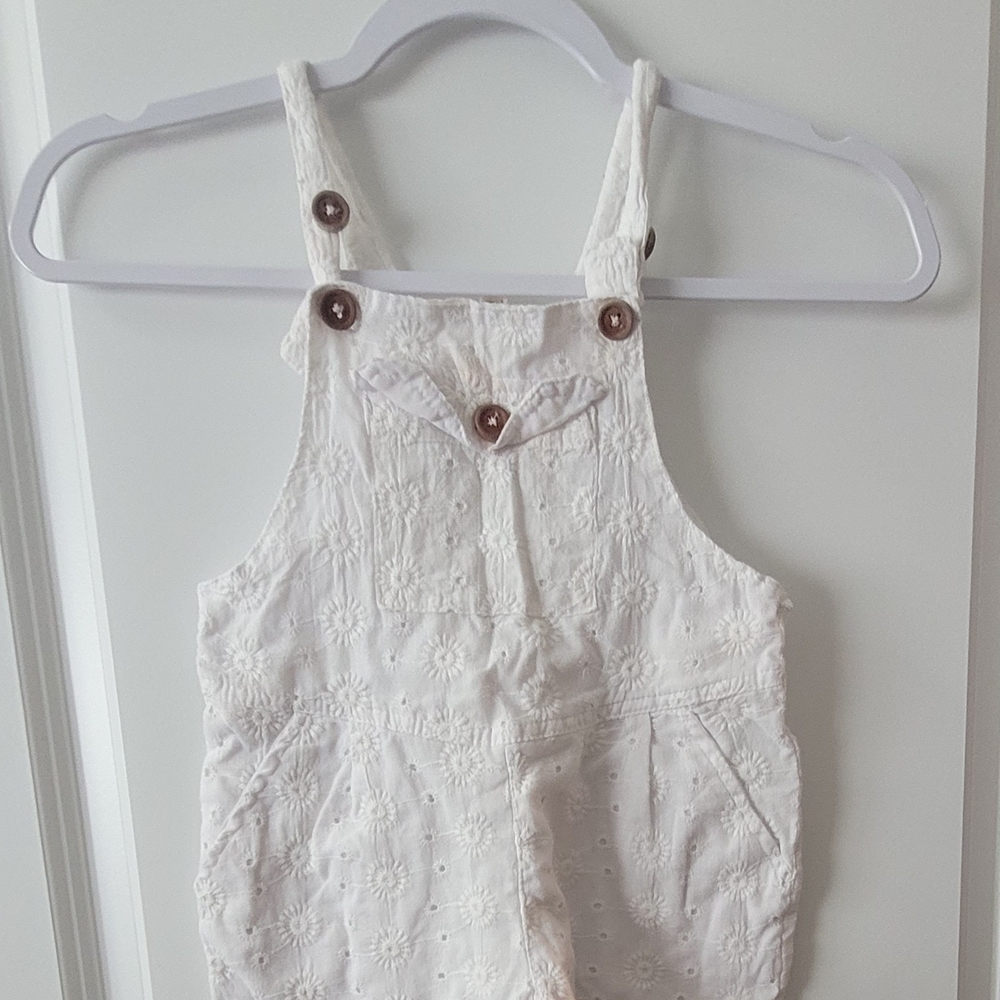 Jessica Simpson White Textured Overalls for Casual Wear